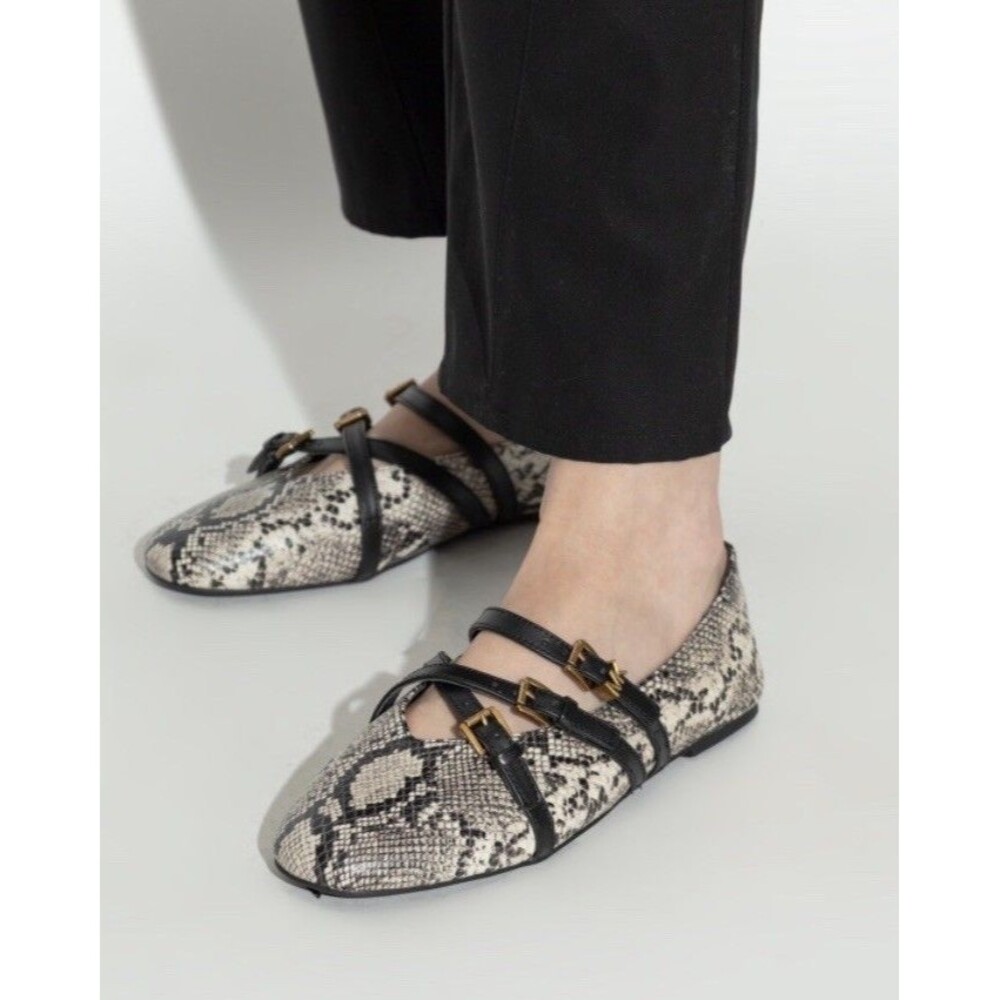 MICHAEL KORS Indy Snake Embossed Leather Ballet Flat In Animal Print. Size 7.5